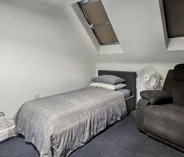 1 Bedroom Flat / Apartment to let - Photo 1