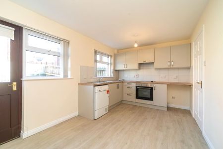 161 Glenwood Court, Lisburn, BT28 3WD - Photo 5