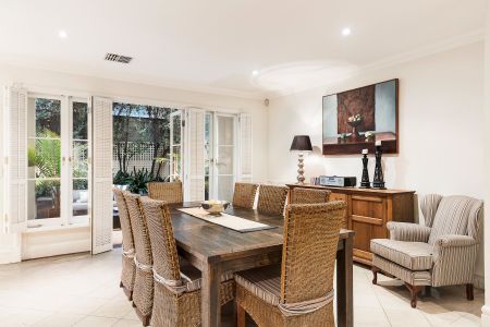 15 Washington Street, Toorak - Photo 5