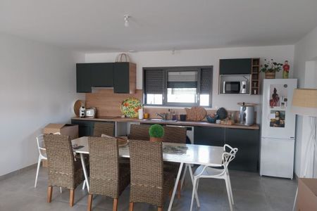 Maison À Louer - Photo 4