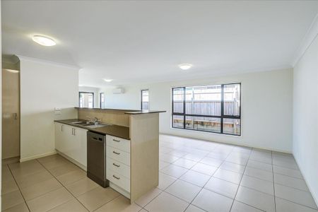 Beautiful Family Home in the Heart of Pimpama - Photo 2