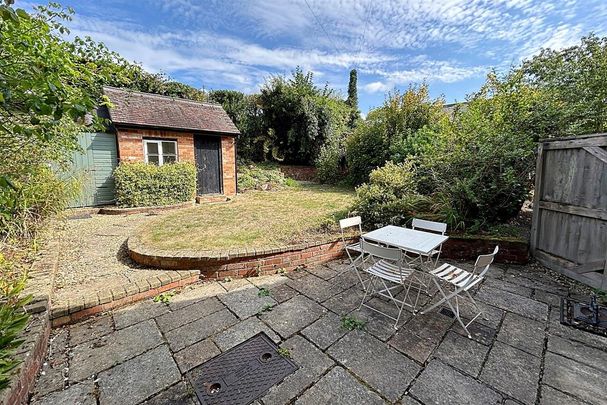 2 bedroom terraced house to rent - Photo 1