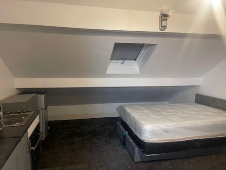 Studio to rent - Photo 3