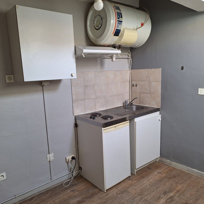 Location Appartement 1 pièce 27m² MONTPELLIER 34000 - Photo 1
