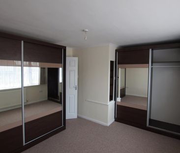 2 bedroom semi-detached house to rent - Photo 2