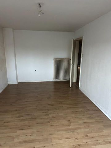 3 ZKB mit Balkon, saniertes Badezimmer - Photo 4