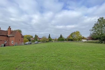 North Looe, Reigate Road, Ewell, KT17 - Photo 3