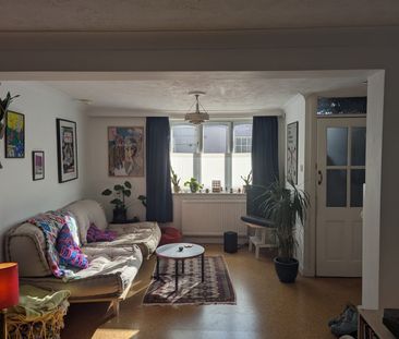 2 Bed Terraced House, Kemp Street, BN1 - Photo 1