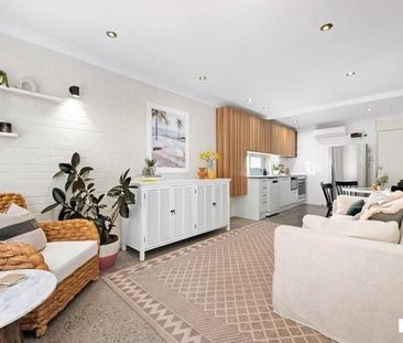 Charming 2-Bedroom Rental House in Greenslopes - Your Serene Retrea... - Photo 3