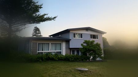 For Lease - 1045 Beaufort Avenue, Oshawa, Ontario - Photo 4