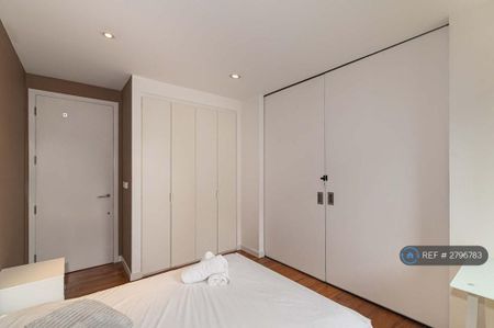 3 bedroom flat to rent - Photo 5