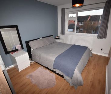 3 bedroom semi-detached house to rent - Photo 4