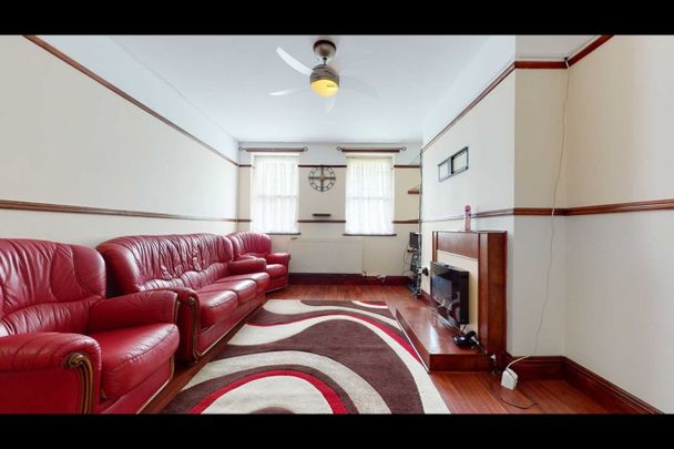 1 Bed Flat, Bethwin Road, SE5 - Photo 1