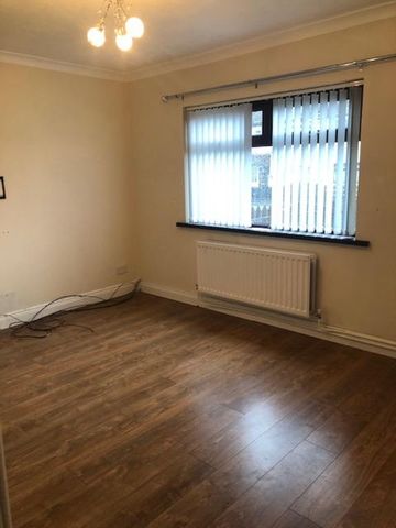 78 Blackthorn Park, CARRICKFERGUS, BT38 8ER - Photo 2