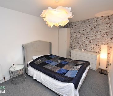 Apt 3 42, Upper Newtownards Road - Photo 1