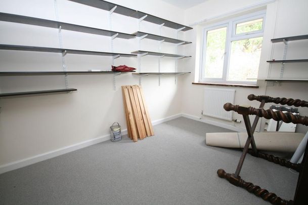 4 bedroom detached house to rent - Photo 1