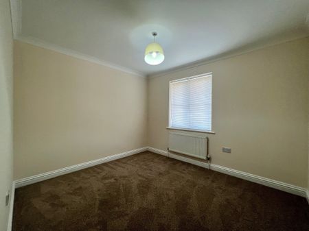Kingfisher Way, Bury St Edmunds, Mildenhall - Photo 5