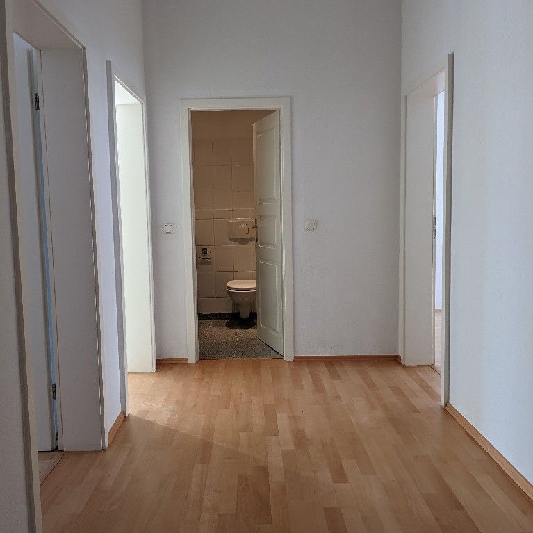 Traumhafte 3-Zimmer-Wohnung mit Balkon im Waldstraßenviertel - Foto 1