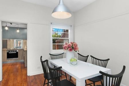 Stylish two bedroom apartment - Photo 2