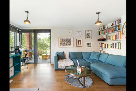 2 Bed Flat, Ellington House, E5 - Photo 3