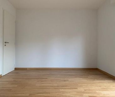 Appartement de 2.5 pièces partiellement rénové au rez-de-chaussée - Foto 5