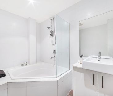 A Super Quiet, Peaceful One Bedroom Plus Large home office with a H... - Photo 6