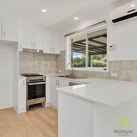 Beautiful three-bedroom home in Banks - Photo 5