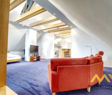 Pronájem podkrovního apartmánu 1+kk o rozloze 98 m - Photo 3