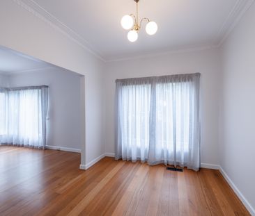 35 Voumard Street, Oakleigh South VIC 3167 - House For Rent | Domain - Photo 1
