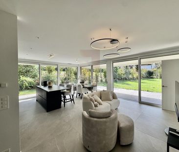 Superbe appartement meublé en rez de jardin - Photo 2