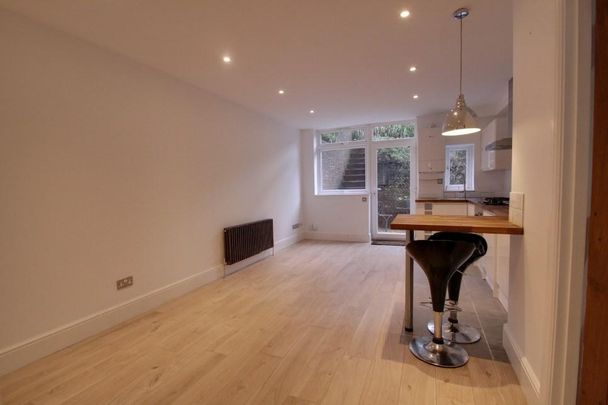 1 bedroom flat to rent - Photo 1