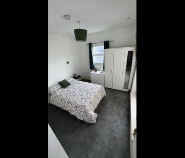 3 Bed Flat, Brixton Road, SW9 - Photo 4