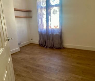 2 Bed Terraced House, Coventry, CV2 - Photo 2