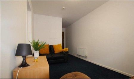 1 Beds - Apartment - - Photo 2