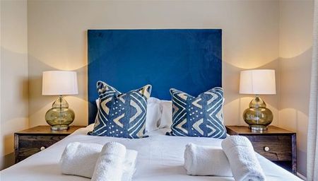 Westferry Circus, London - Photo 4