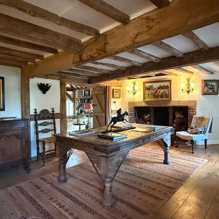 5 bedroom detached house to rent - Photo 1