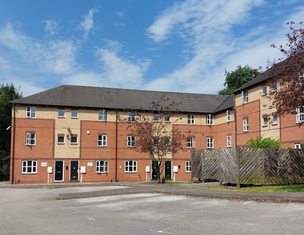 Denison Street Room 1 - Photo 1