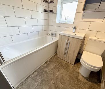 2 bedroom maisonette to rent - Photo 5