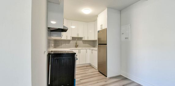 Beau 3 1/2 Ville Saint-Laurent - Photo 2