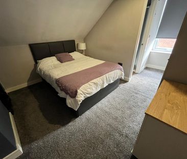 Room in a Shared House, Clifford Place, LS27 - Photo 2