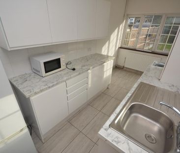 3 bedroom house to rent - Photo 2