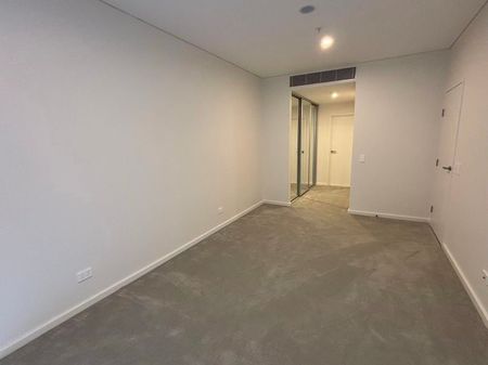 Brand New TWO Bedroom Apartment in Melrose Park Village Ready to move in - Premium Finishes Throughout! - Photo 5