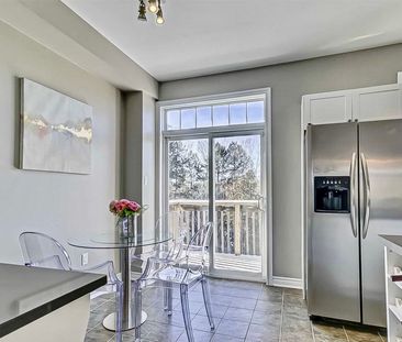 For Lease - 38 Burgon Place, Aurora, Ontario - Photo 2