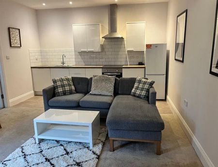 2 Bedroom Apartment To Let - Photo 2