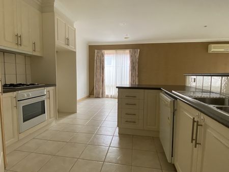 1 / 6 Beckham Street, SHEPPARTON VIC 3630 - Photo 4