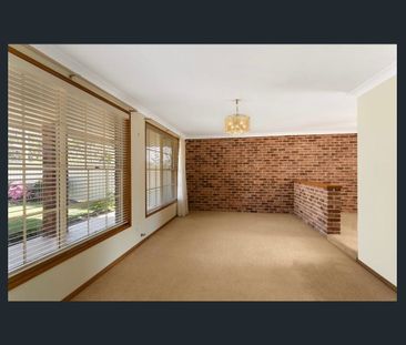 Immaculately presented single level home - Photo 1