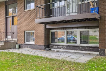 For Lease - 2350 Queensway Drive Unit# 1, Burlington, Ontario - Photo 4