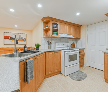 For Lease - 497 Winfield Terrace, Mississauga, Ontario - Photo 1