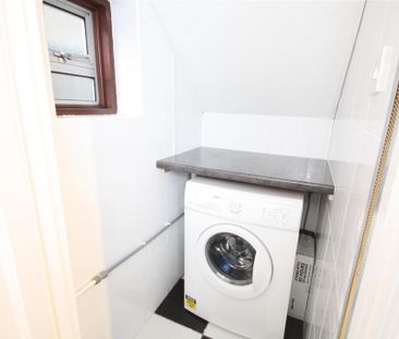 2 bedroom maisonette to rent - Photo 5