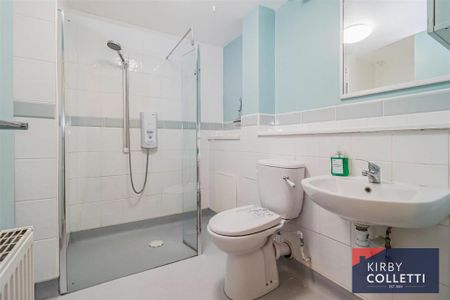 2 bedroom flat to rent - Photo 5